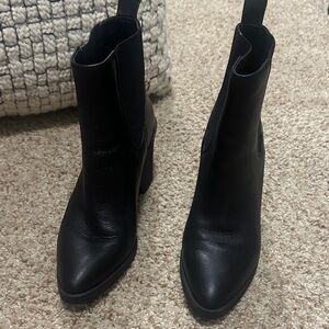 AEROSOLES Black Ankle Boot